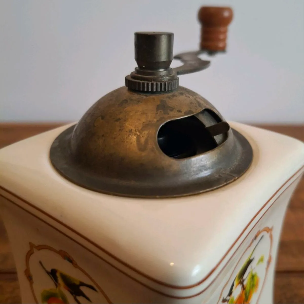 Small Porcelain Pepper Mill - Image 2