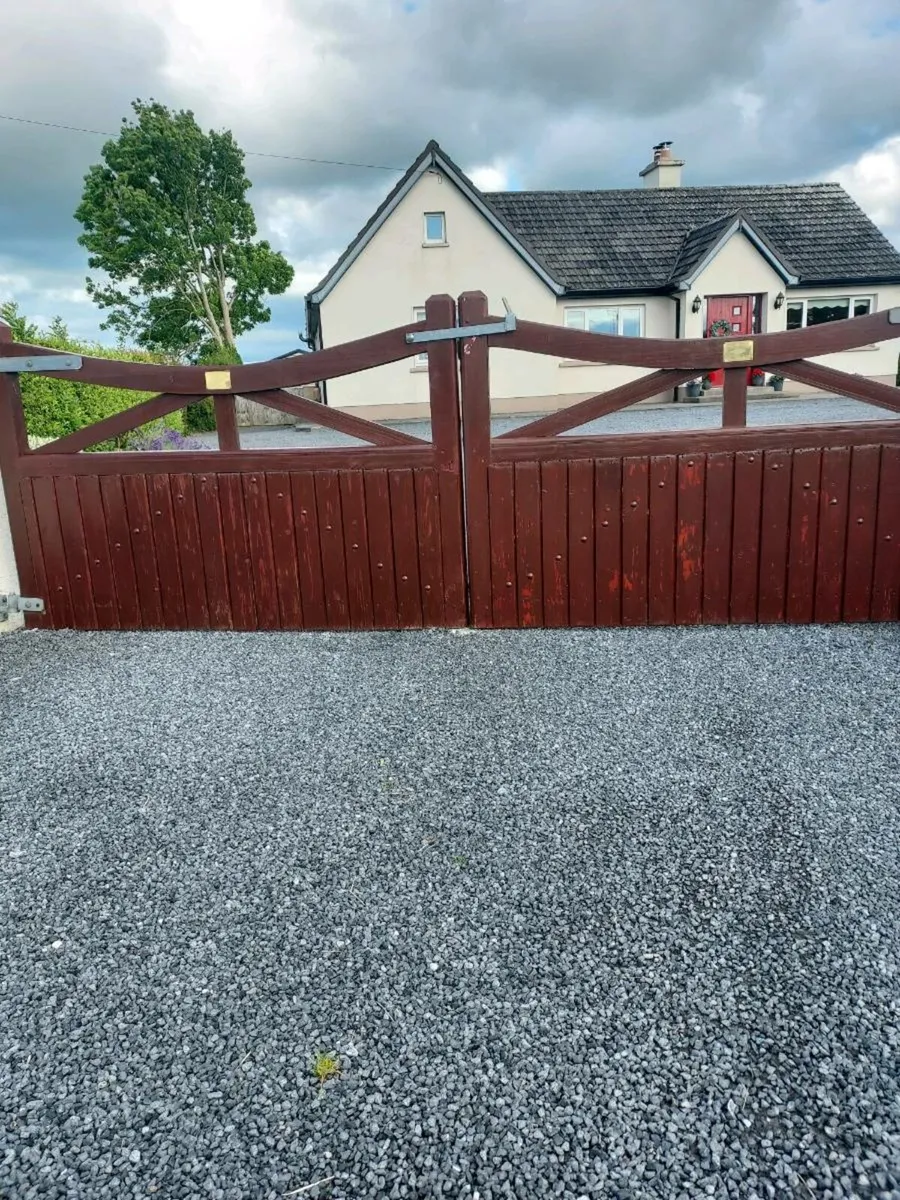 Gates - Image 3