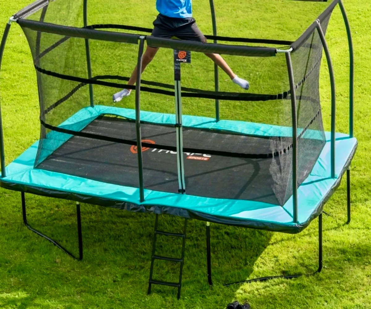 Trampoline 8ft x 12ft - Image 4
