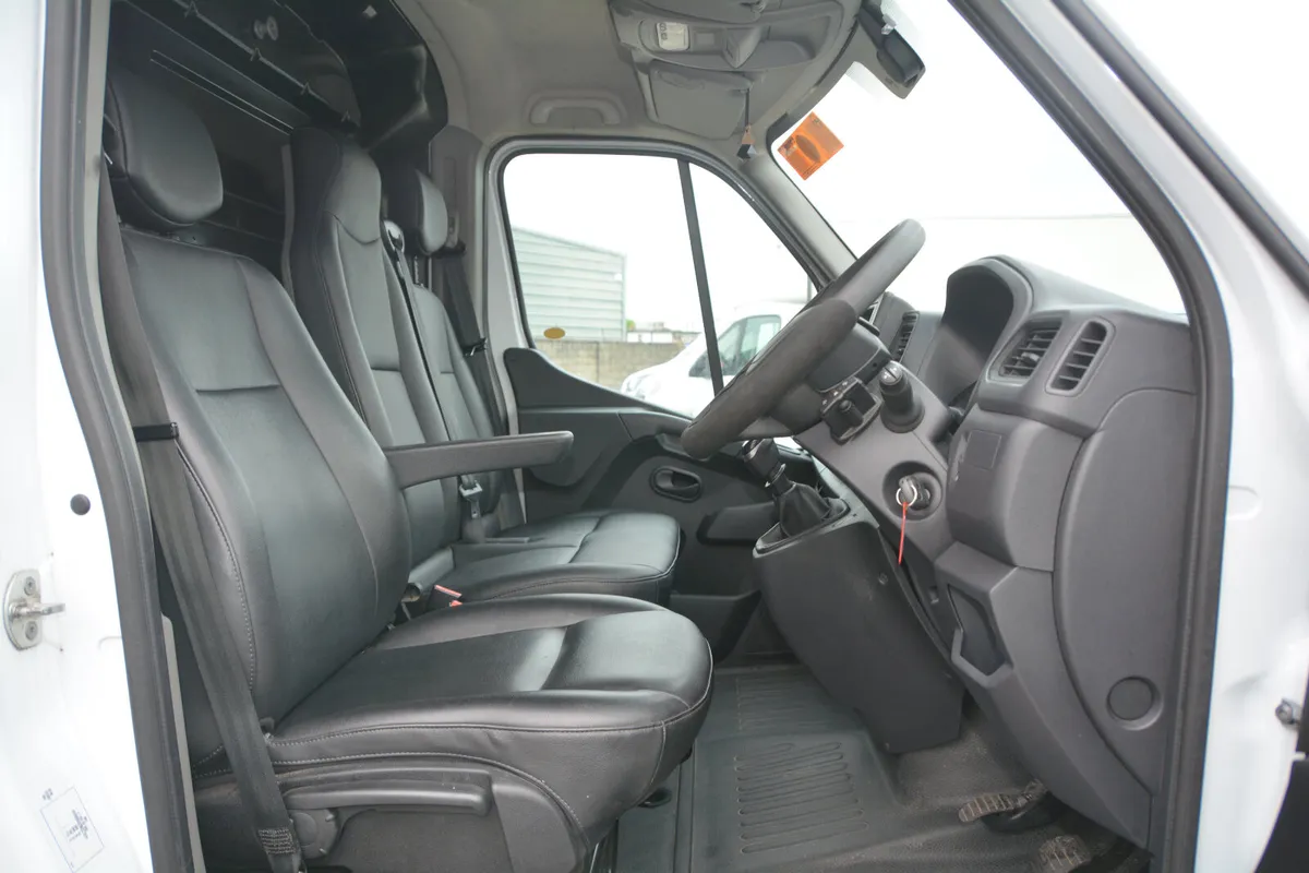 Opel Movano LWB High Roof - Dealer Service History - Image 4