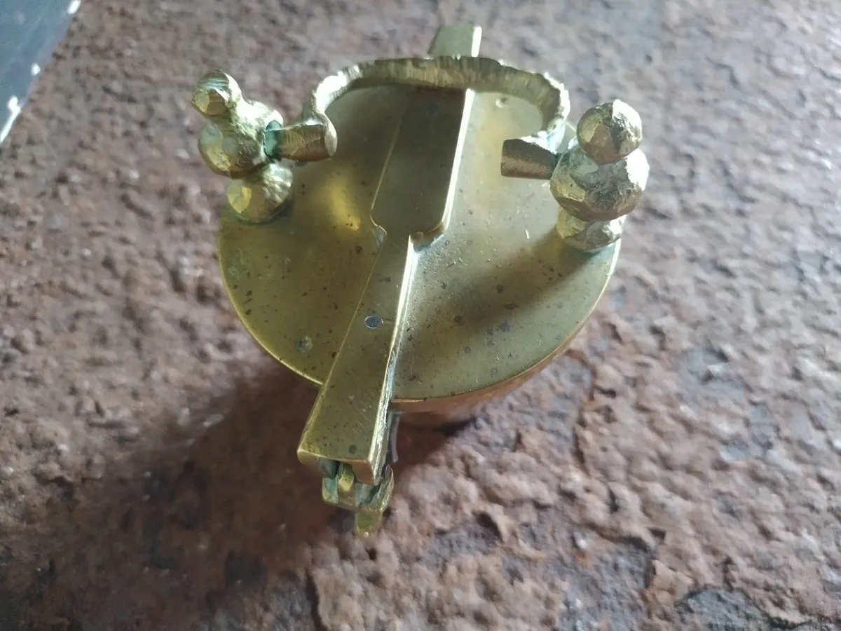 Solid brass graduated weights - Image 2