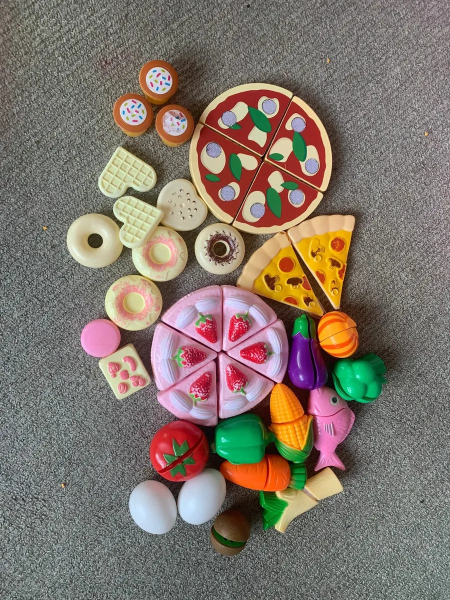 Kids Toy kitchen, perfect condition - Image 3