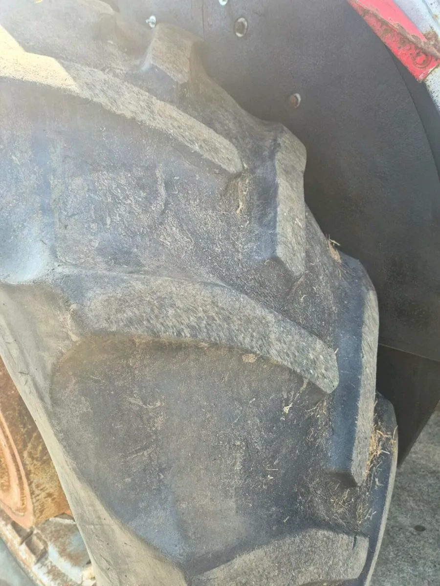 Tractor - Image 4