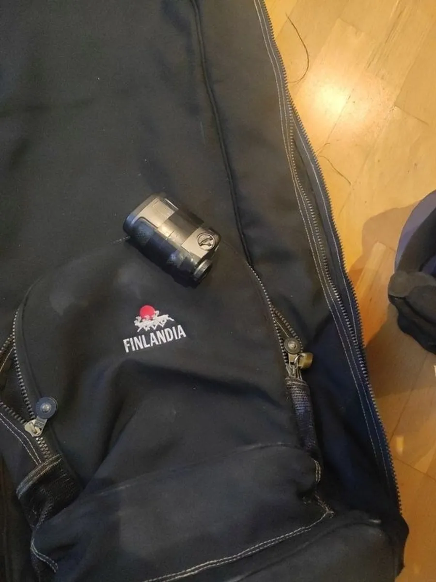 Titleists carry and travel bags - Image 3
