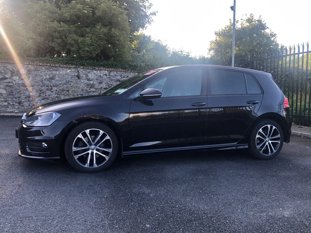 152 VW Golf R-Line 1.4 petrol - Image 4
