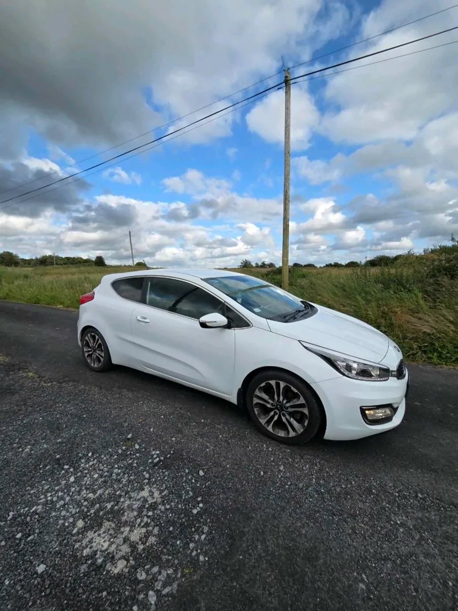 Kia ProCeed 2014 - Image 1