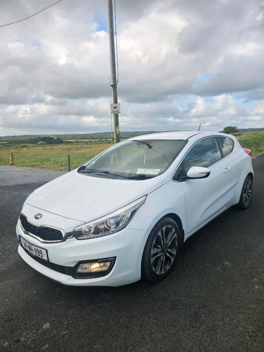 Kia ProCeed 2014 - Image 2