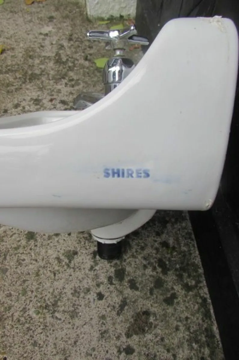 Shires Sink for Sale - Image 2