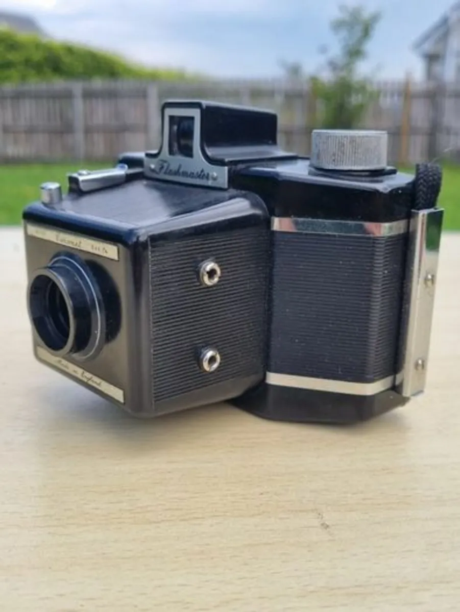 Vintage Kodak Coronet Camera - Image 2
