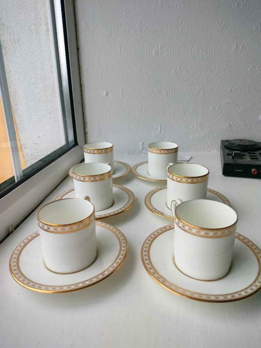 Wedgwood Cups & Saucers - Image 1