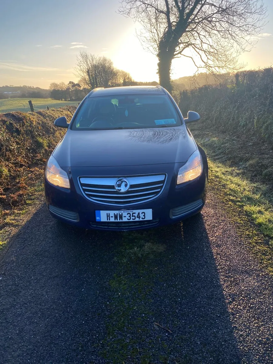 Audi A6 and VAUXHALL INSIGNIA ESTATES - Image 4