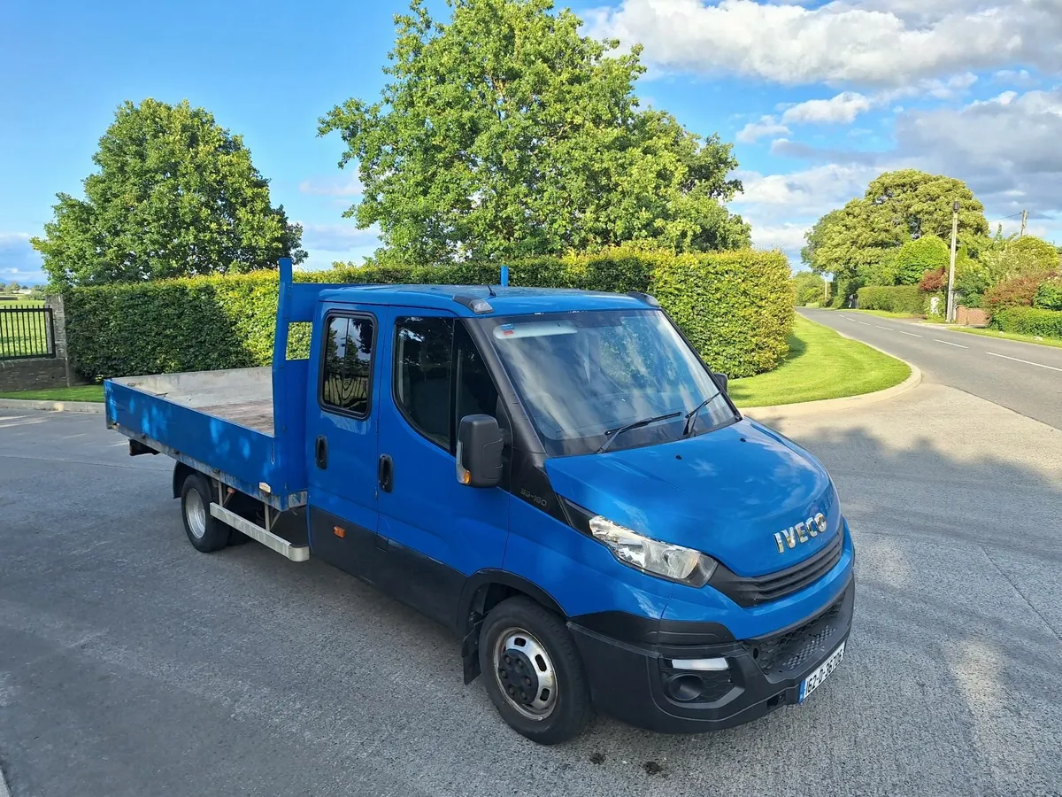 Iveco Daily '16  - 7seater - Image 1