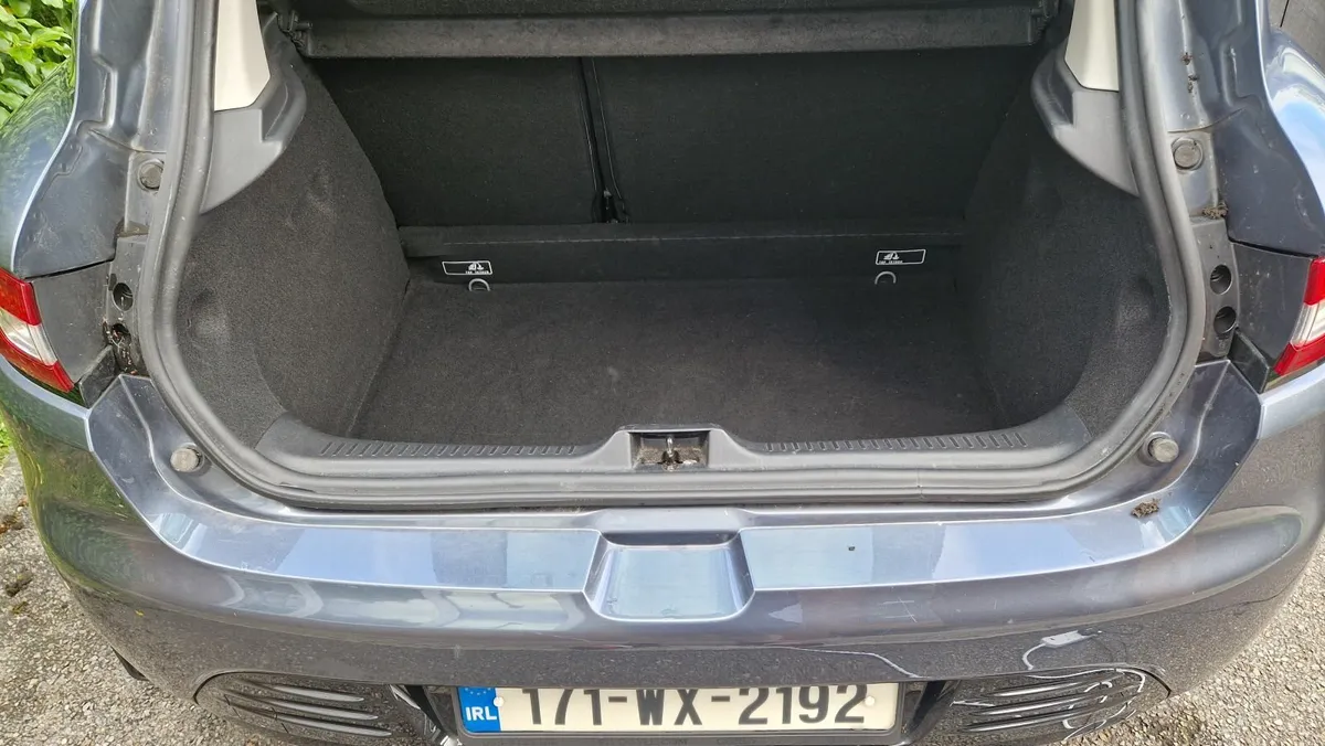 Renault Clio 2017 - Image 4