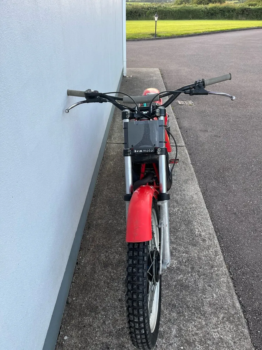 Motorcycle - Image 3
