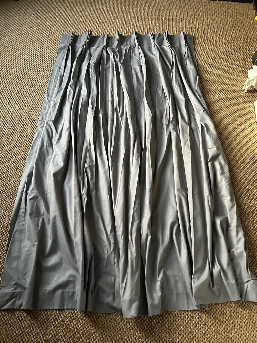 Grey curtains - Image 2