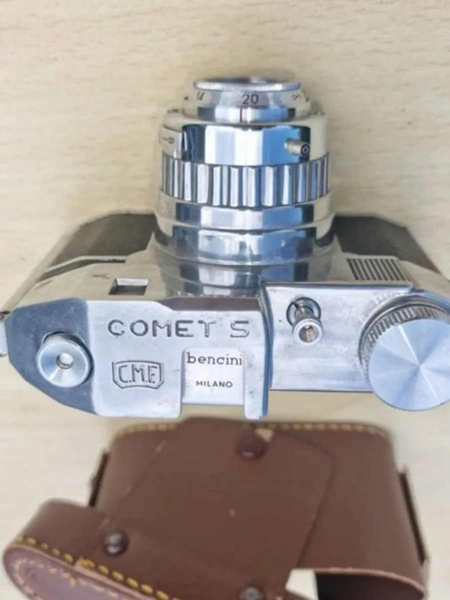 Vintage Italian Bencini Comet S Camera - Image 3