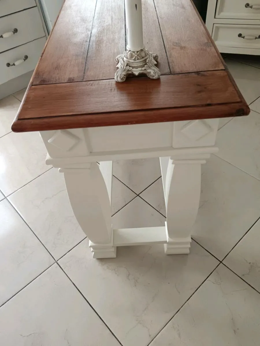 Console table - Image 2