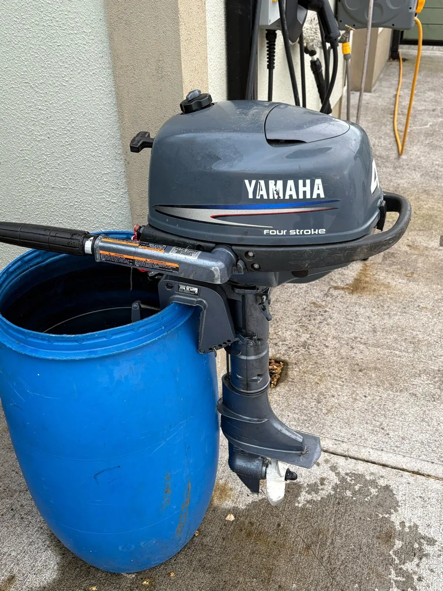 Yamaha 4hp outboard - Image 3