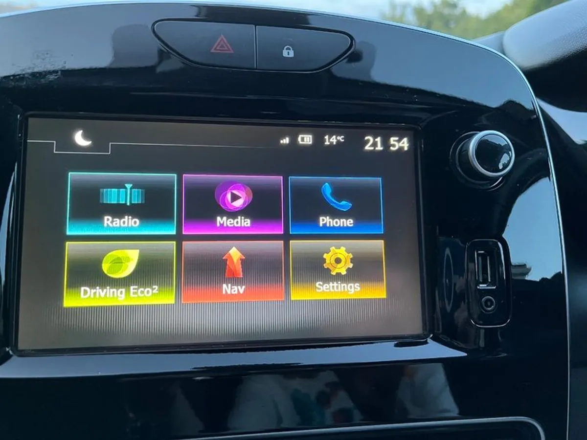 2017 Renault Clio - Image 3