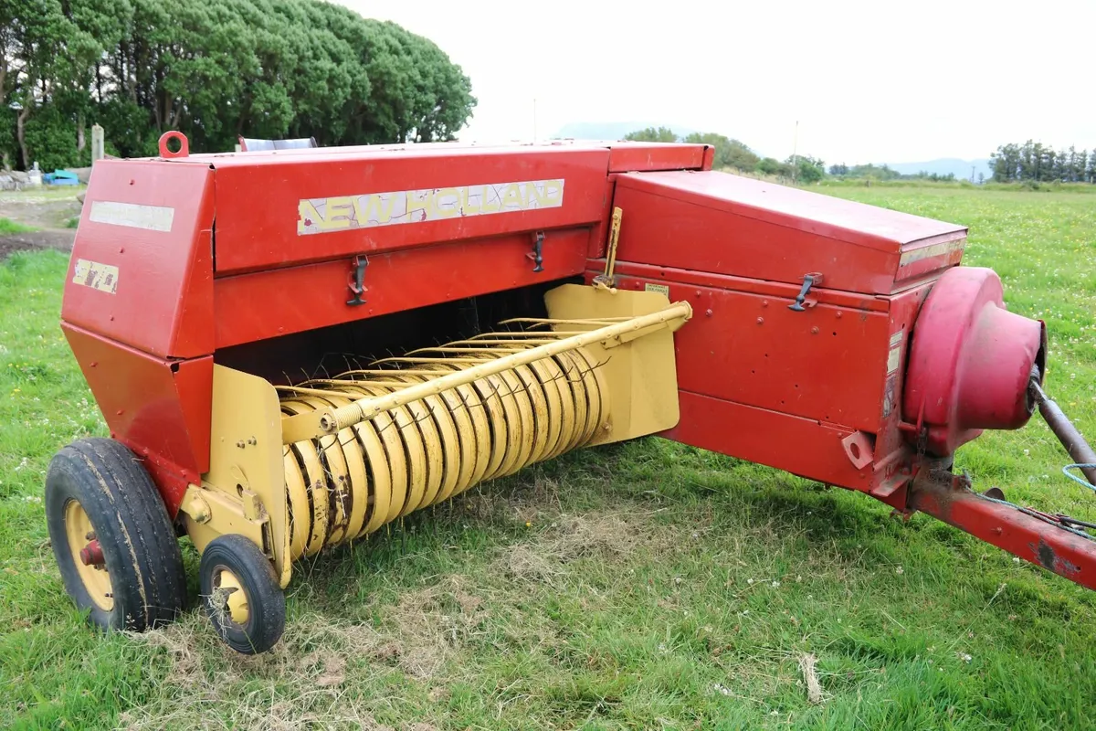 Square Baler - Image 1