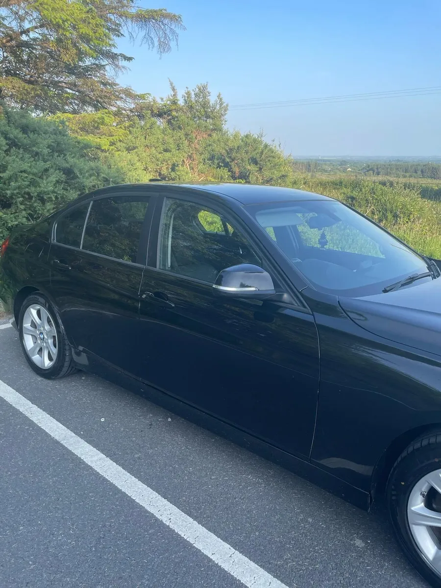 BMW F30 316D 2015 - Image 4