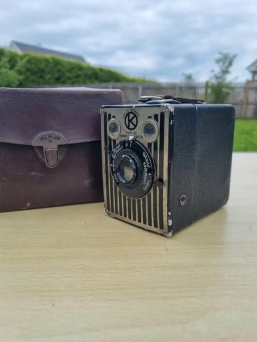 Kodak Brownie Six-20 - Image 3