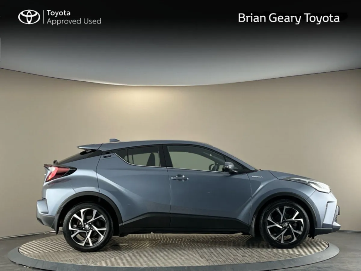 Toyota C-HR HYBRID SPORT - Image 3