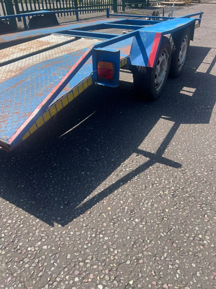 Trailers - Image 2