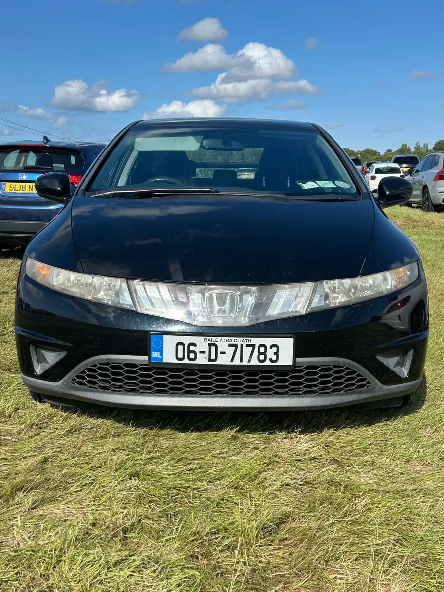 Honda Civic 2006 in great condition - Image 2