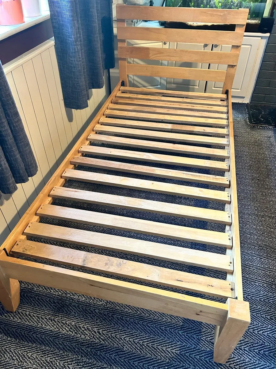 Single bed frame