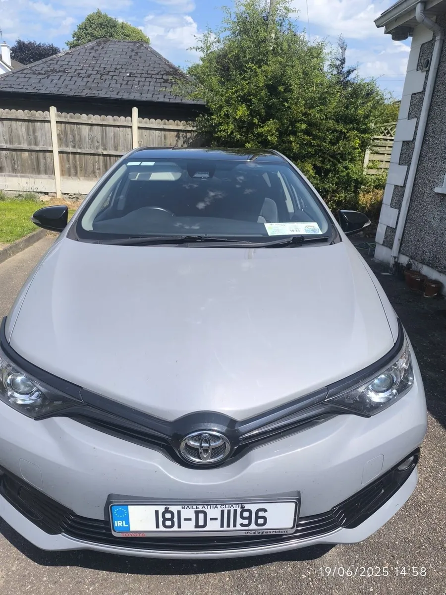 Toyota auris 1.2 - Image 1