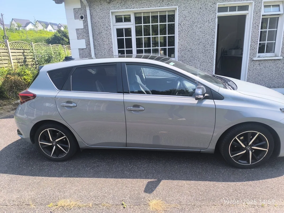 Toyota auris 1.2 - Image 4