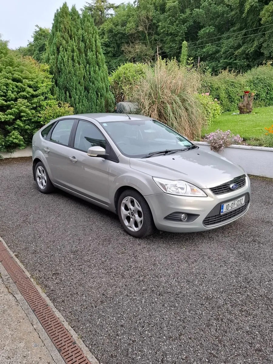 Ford Focus 2010 - Image 1