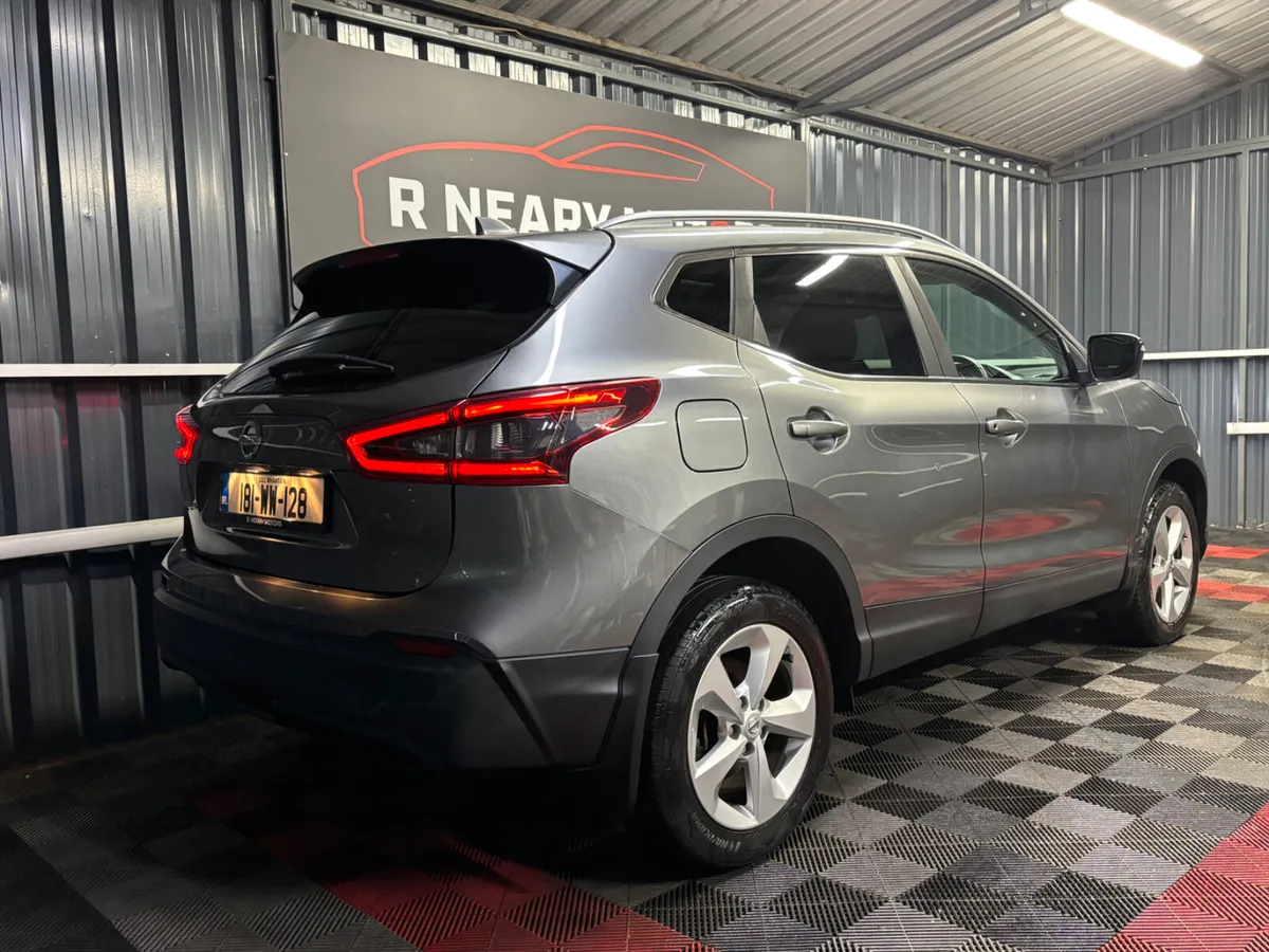2018 Nissan Qashqai 1.2 Petrol High-Spec - Image 3