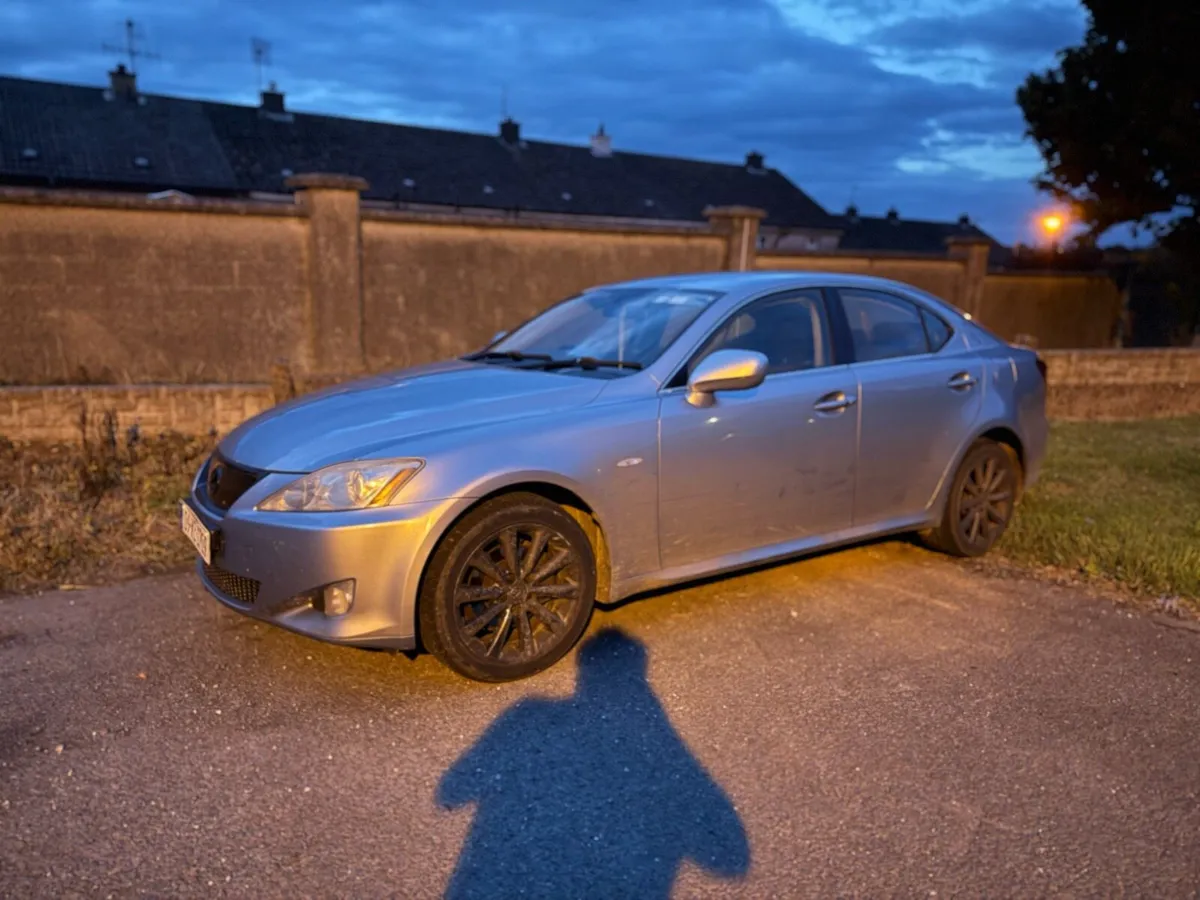 Lexus is220 - Image 2