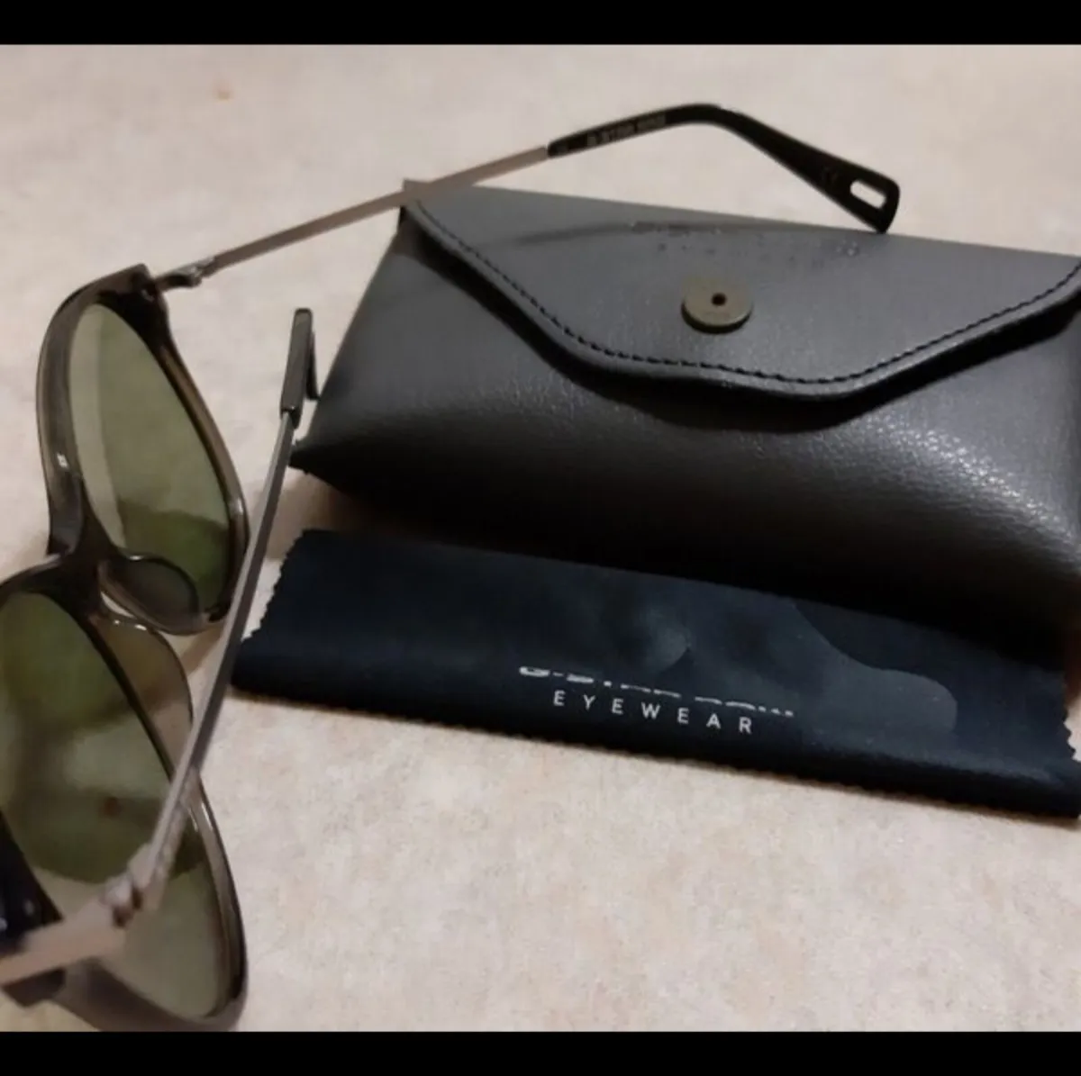 Womens G Star sunglasses - Image 2