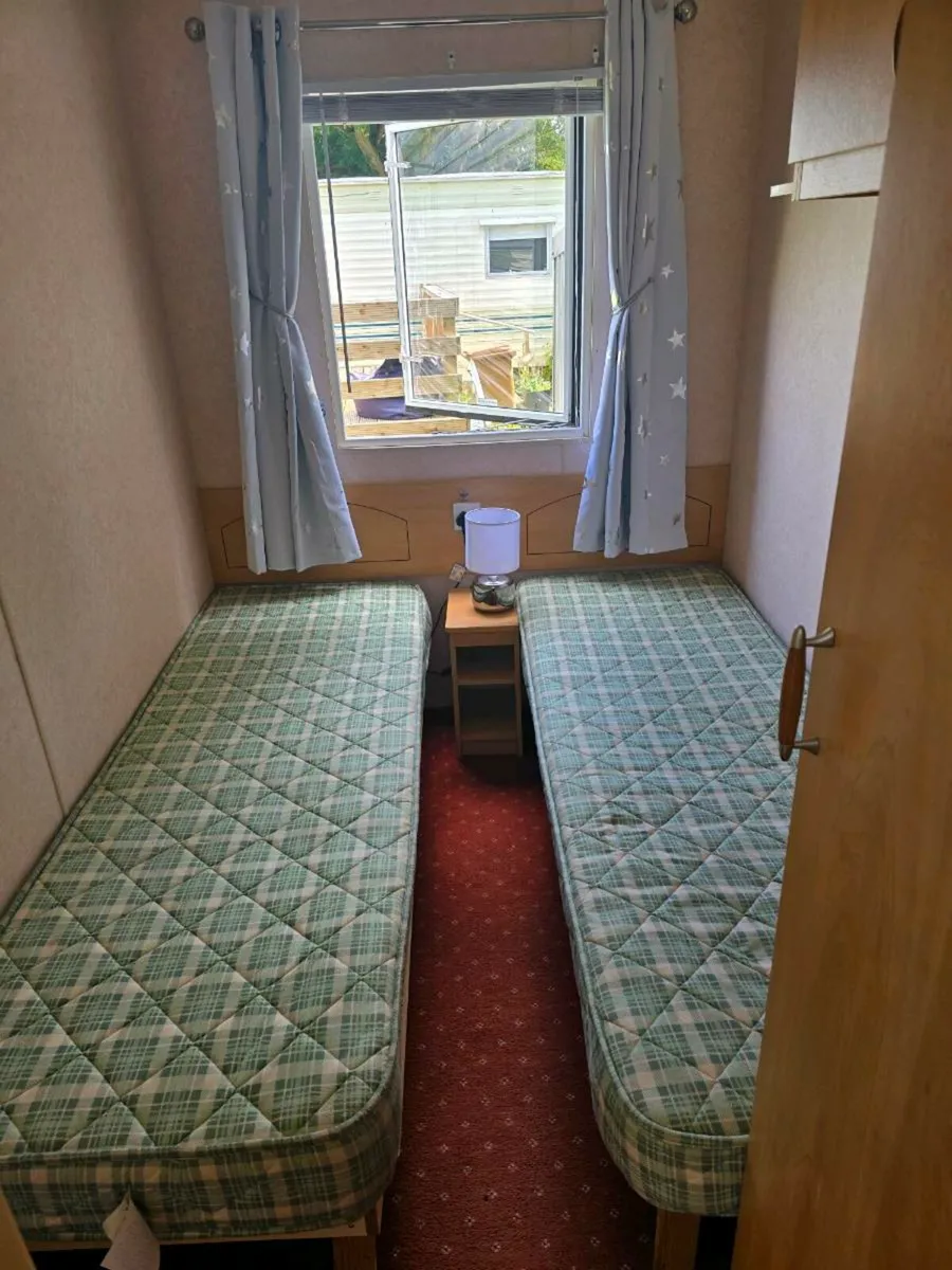Mobile Homes - Image 2