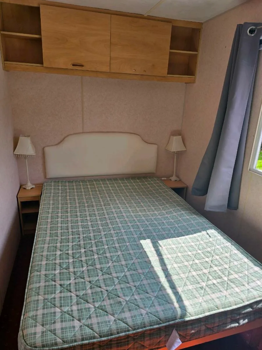 Mobile Homes - Image 3