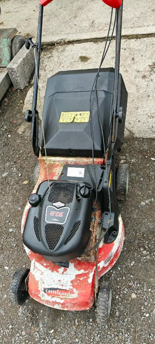 Castelgarden self propelled lawnmower - Image 2