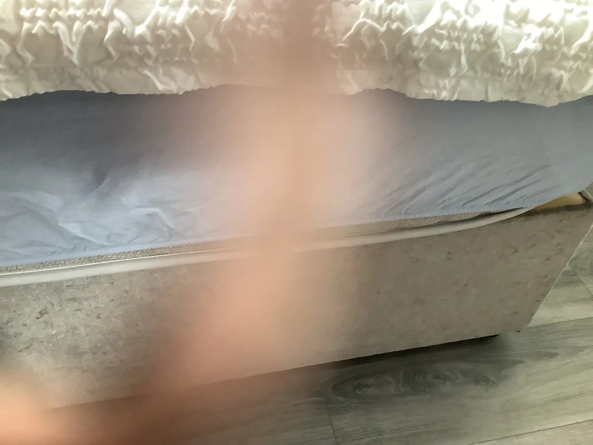 5ft bed headboard and mattress free - Image 2