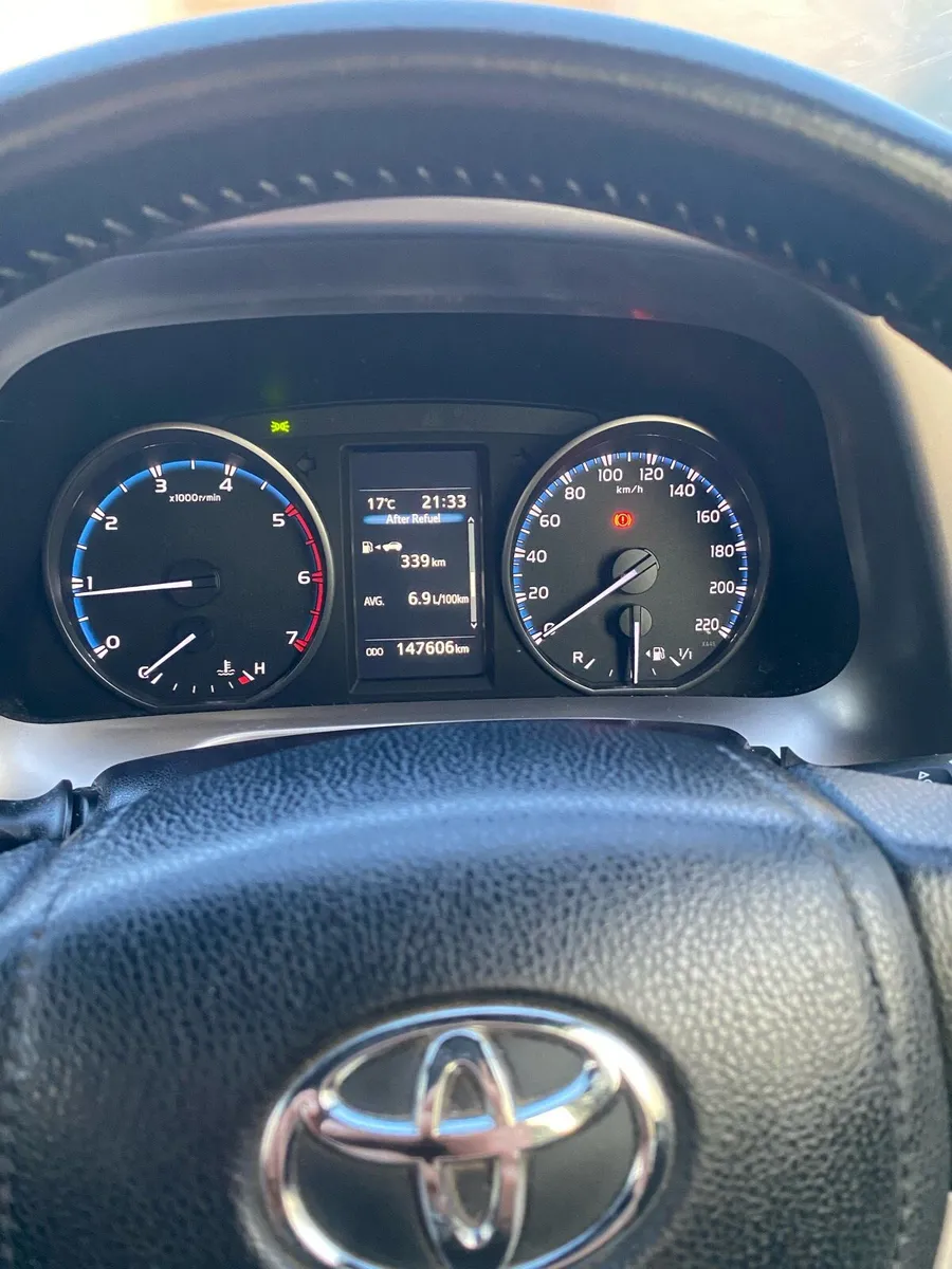 2016 (162) Toyota RAV4 D-4D (143) 2WD LUNA SPORT - Image 2