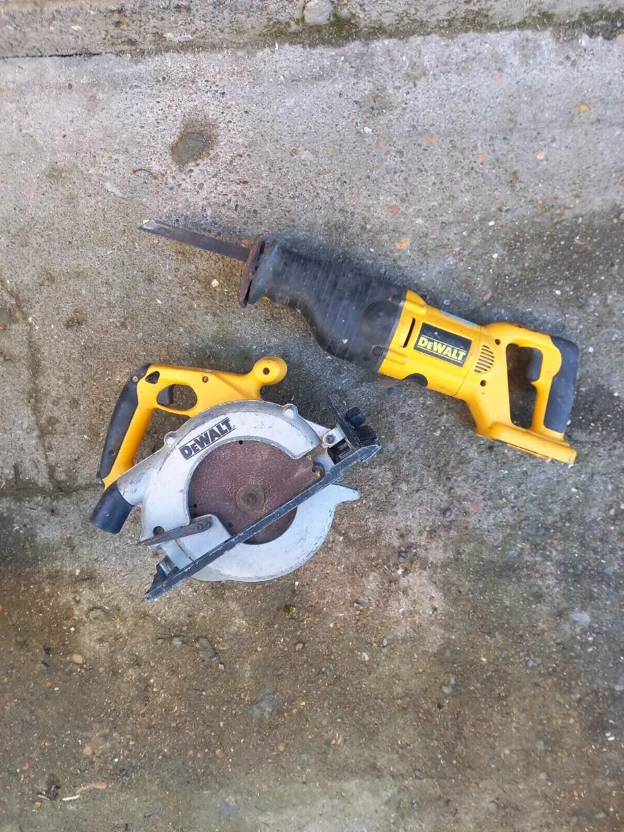 DeWalt Battery Saws - Image 2