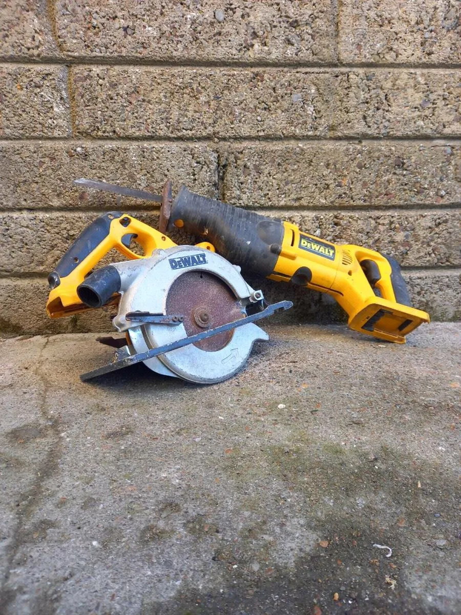 DeWalt Battery Saws - Image 3