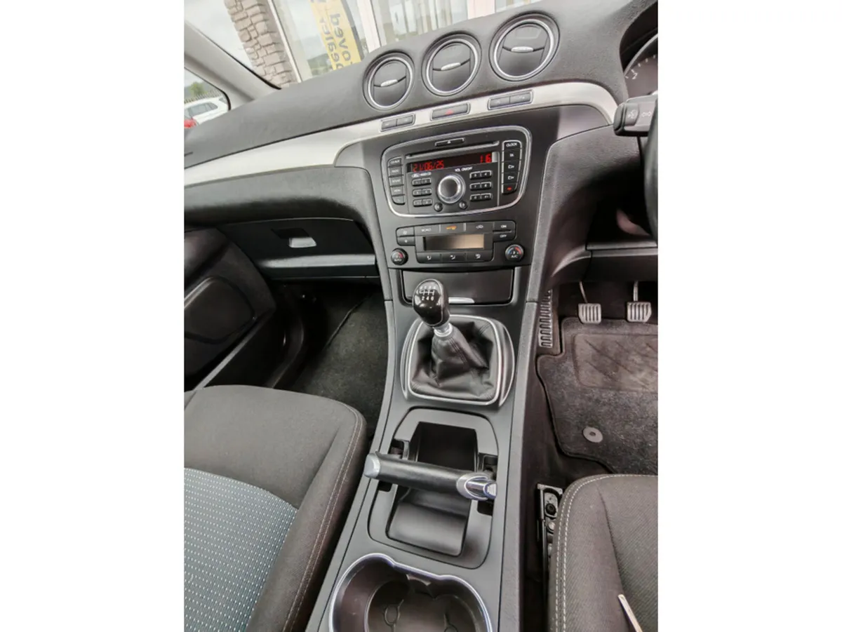 FORD GALAXY 1.6 TDCI ZETEC 113BHP 5 5DR - Image 2