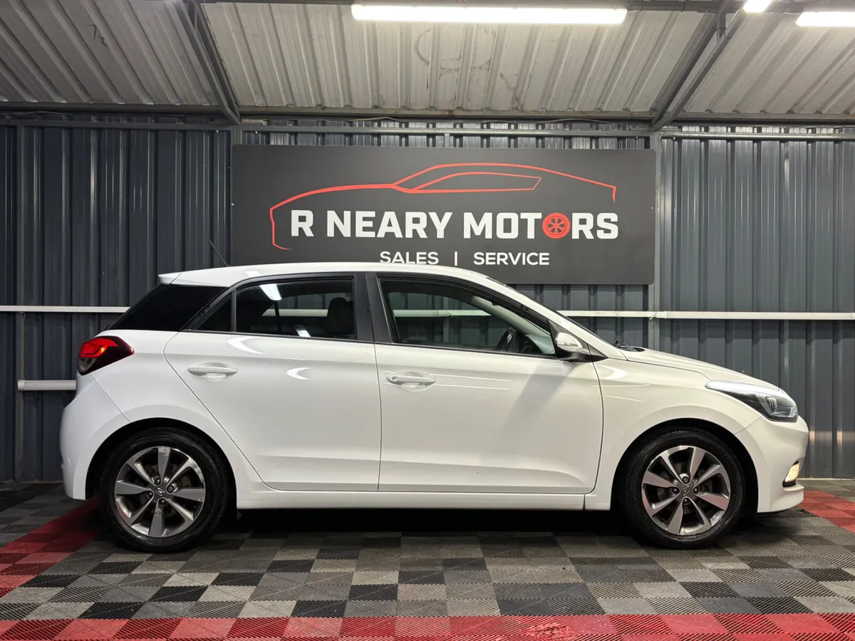 2015 Hyundai i20 1.2 Deluxe Petrol Manual - Image 4