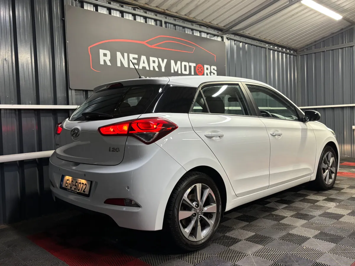 2015 Hyundai i20 1.2 Deluxe Petrol Manual - Image 3