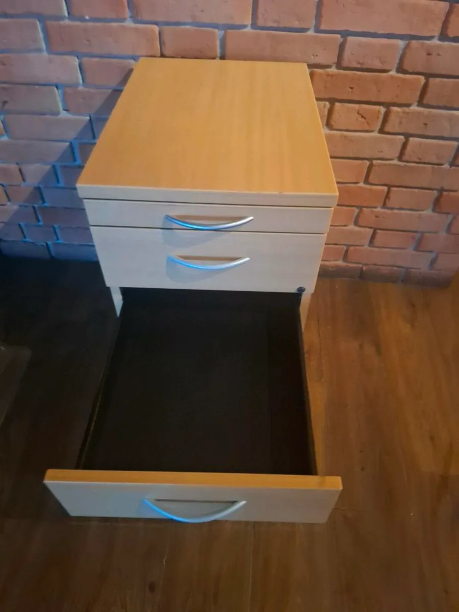 Office File cabinet - Image 3