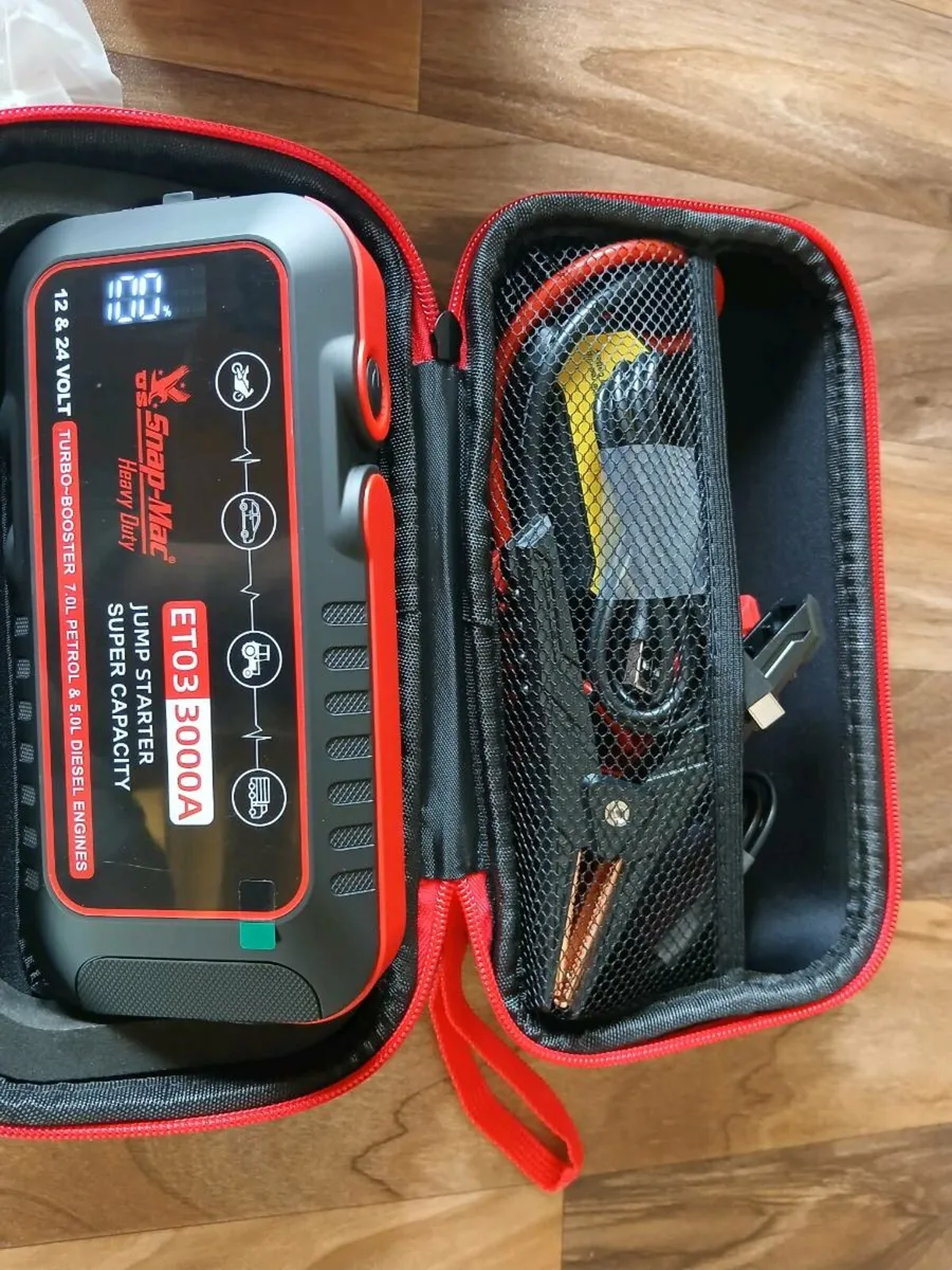 New 12 and 25volt jump start power pack. - Image 1