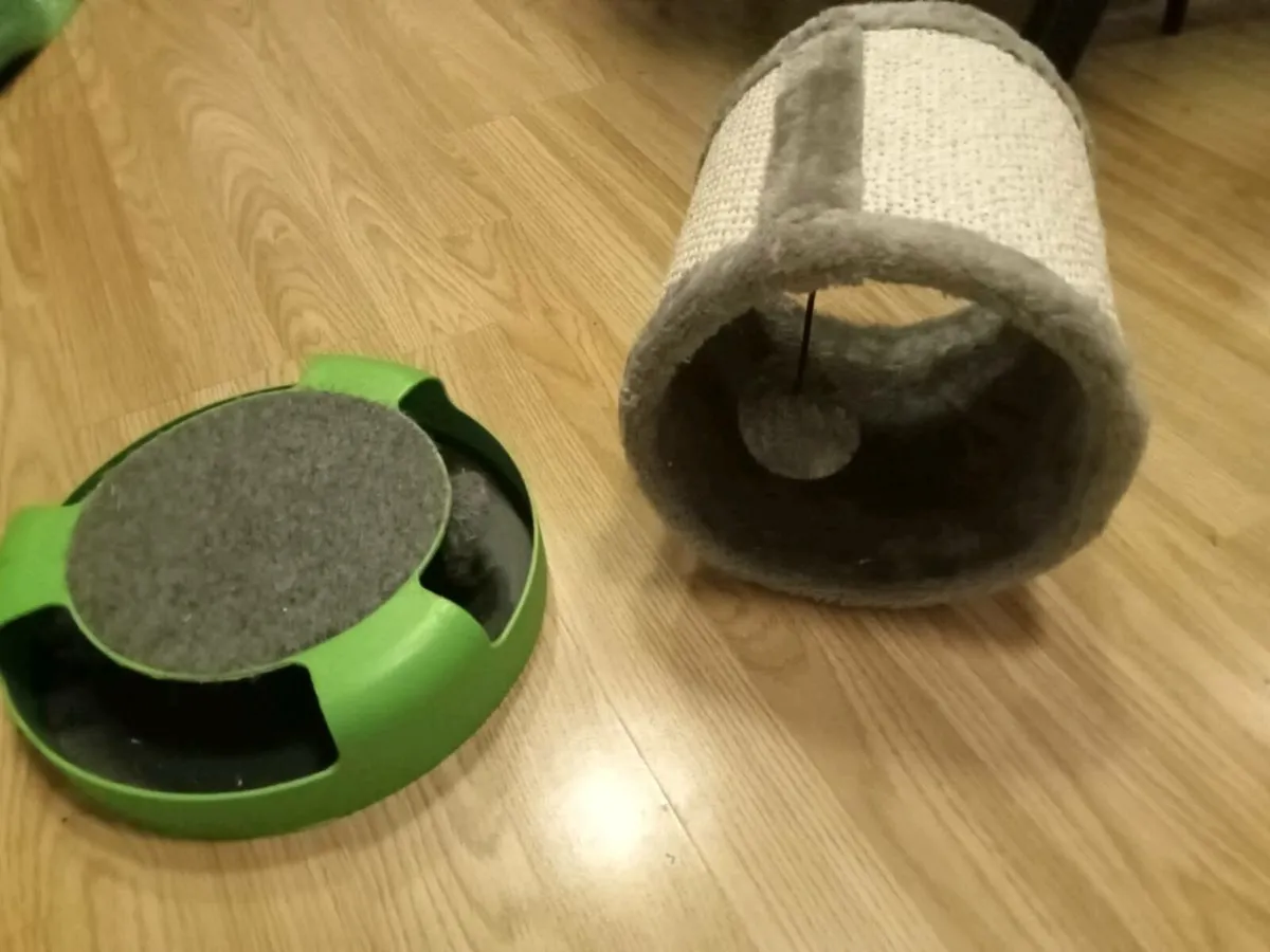 Cat toys never used - Image 1