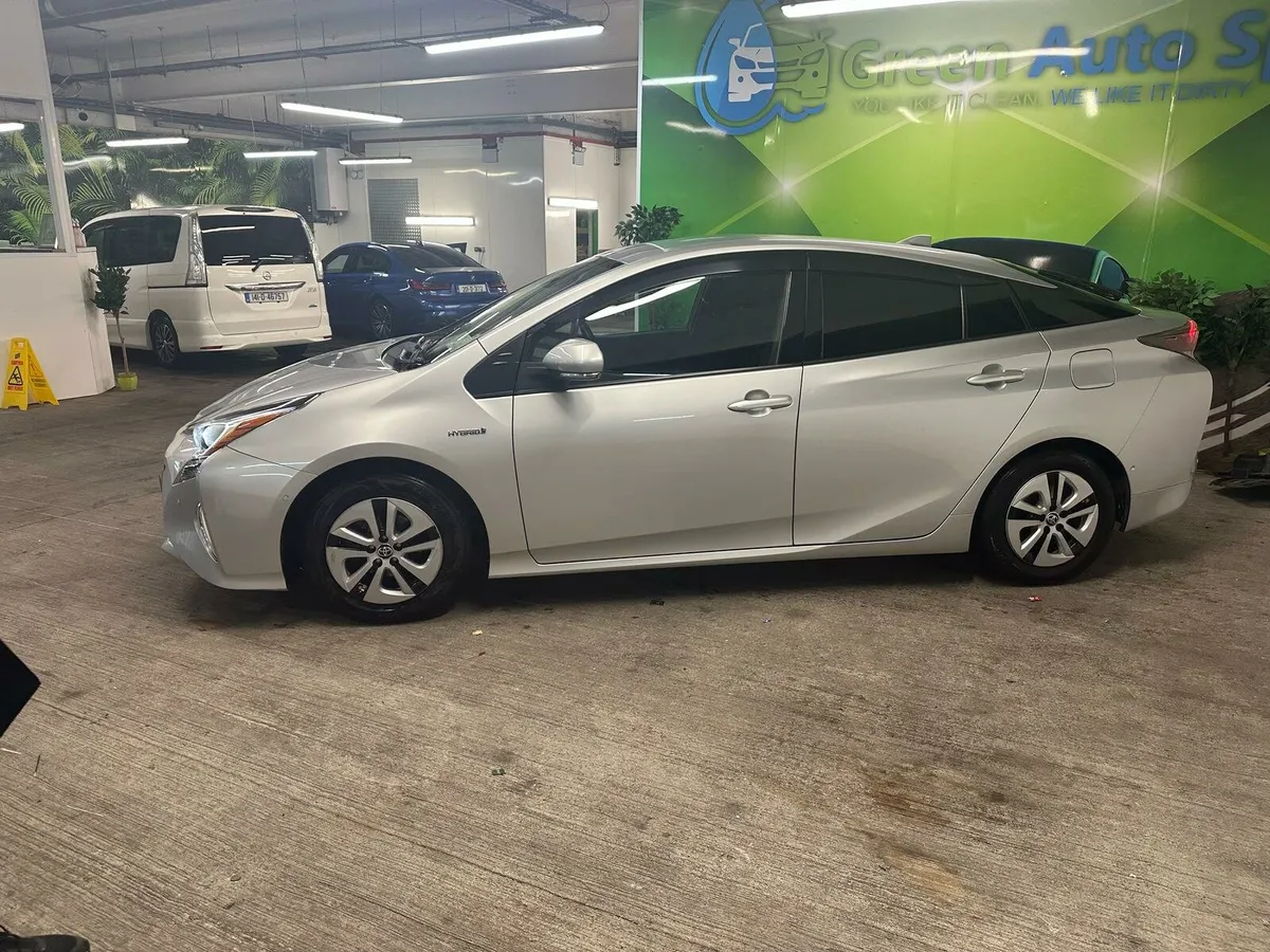 Prius Toyota - Image 4
